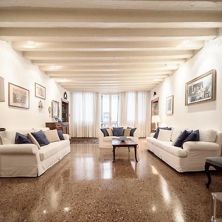 Accademia Terrazza Lägenhet Venedig Exteriör bild