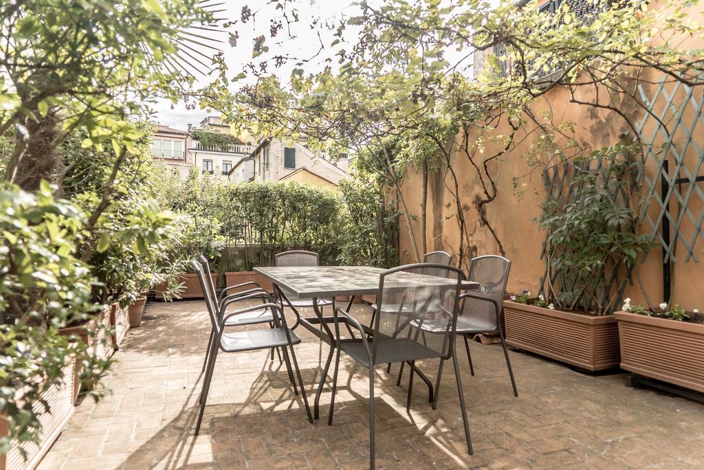 Accademia Terrazza Lägenhet Venedig Exteriör bild